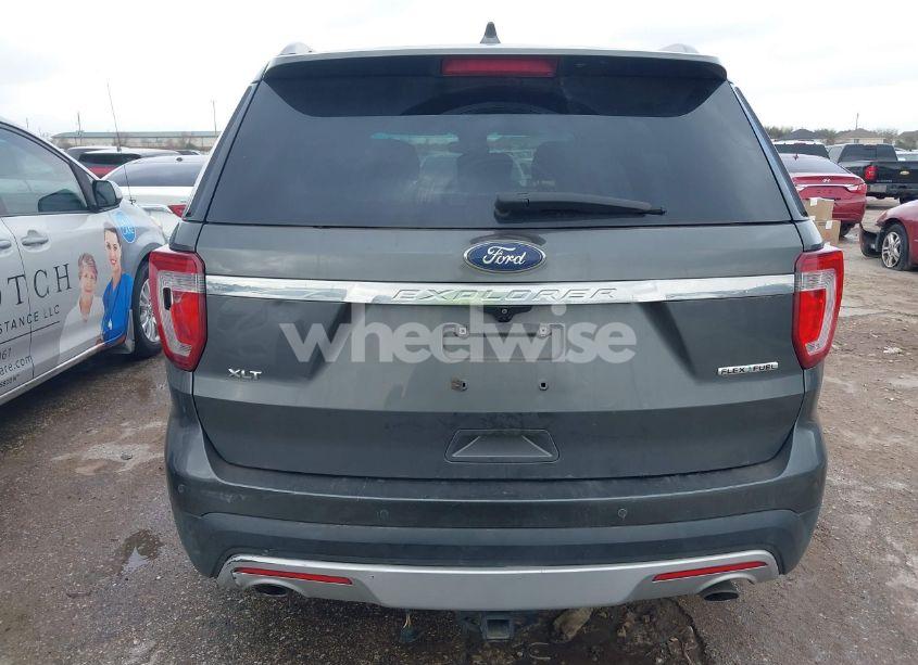 Photo 16 of 2016 Ford Explorer XLT (VIN 1FM5K7D87GGA34491)