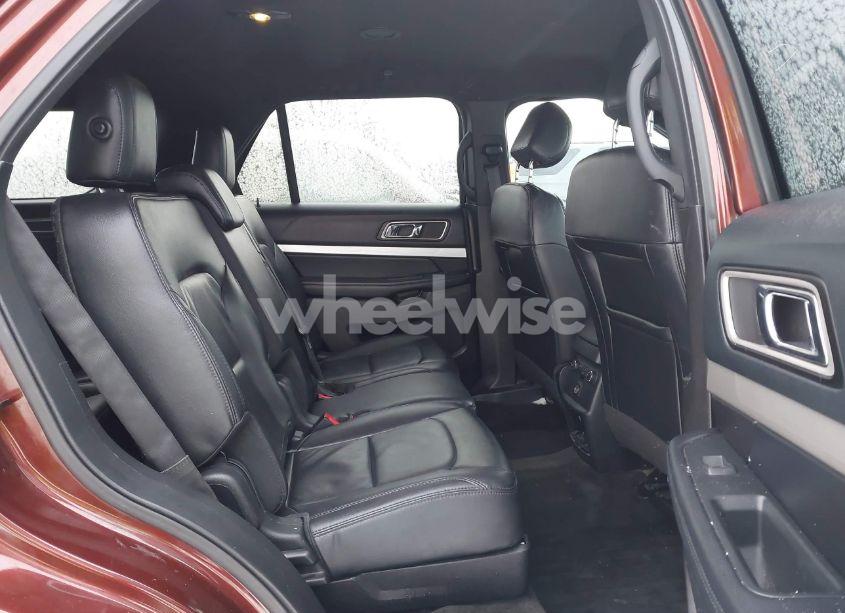 Photo 8 of 2016 Ford Explorer XLT (VIN 1FM5K7D87GGB09576)