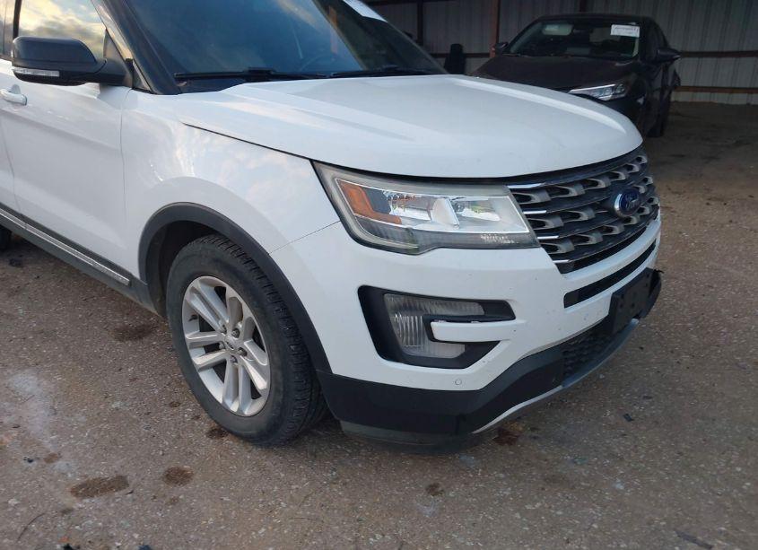 Photo 18 of 2016 Ford Explorer XLT (VIN 1FM5K7D87GGC82014)