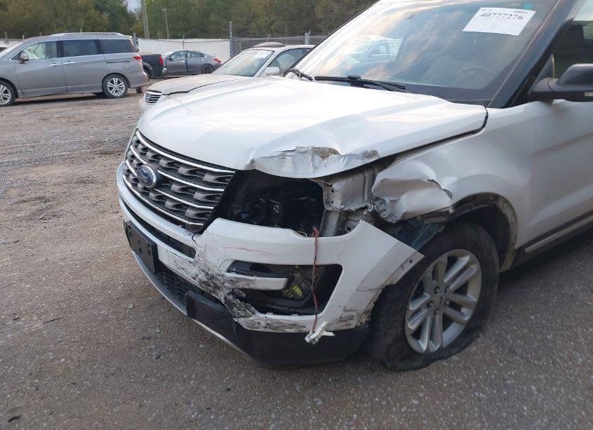 Photo 6 of 2016 Ford Explorer XLT (VIN 1FM5K7D87GGC82014)