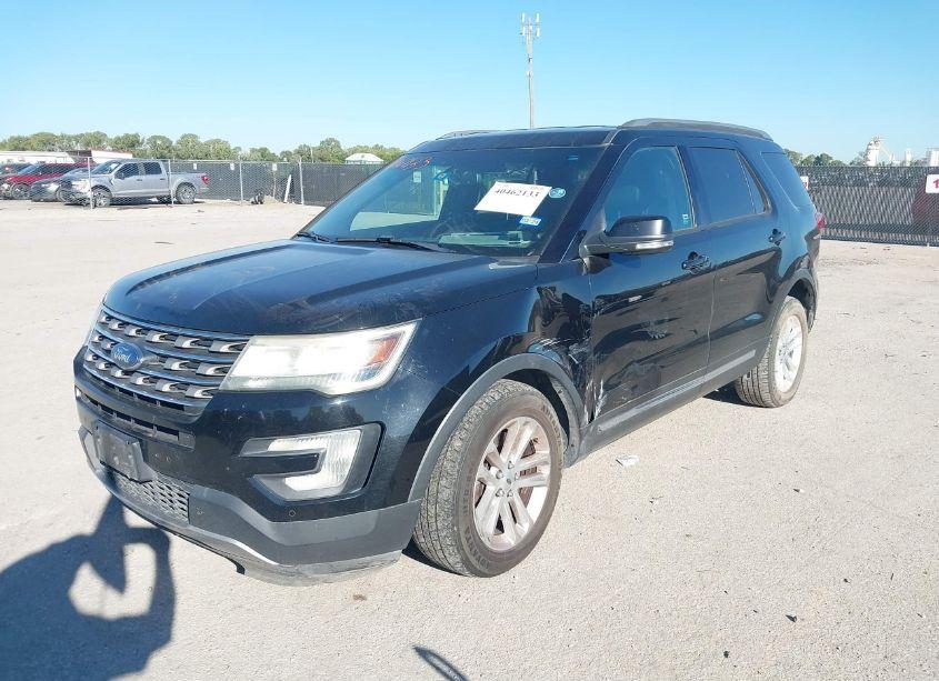 Photo 2 of 2016 Ford Explorer XLT (VIN 1FM5K7D87GGC87746)