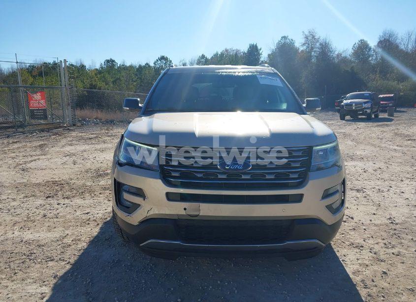 Photo 12 of 2017 Ford Explorer XLT (VIN 1FM5K7D87HGB27352)