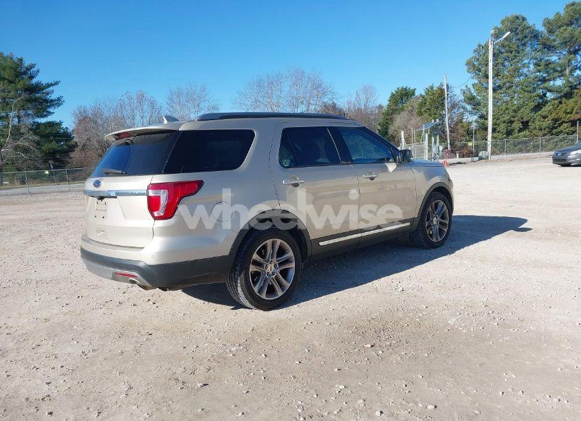 Photo 4 of 2017 Ford Explorer XLT (VIN 1FM5K7D87HGB27352)