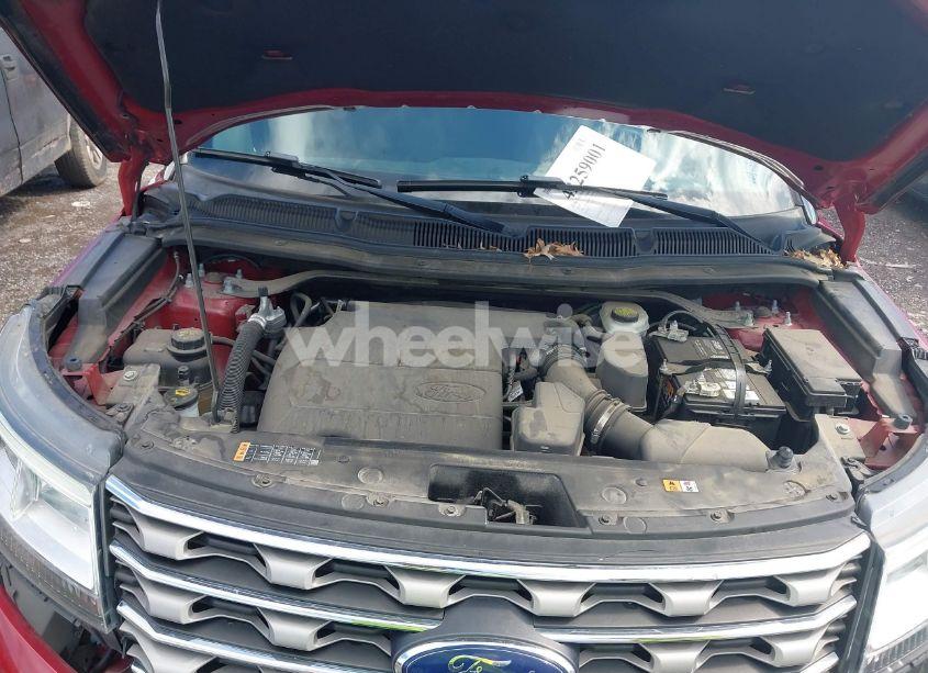 Photo 10 of 2017 Ford Explorer XLT (VIN 1FM5K7D87HGB87468)