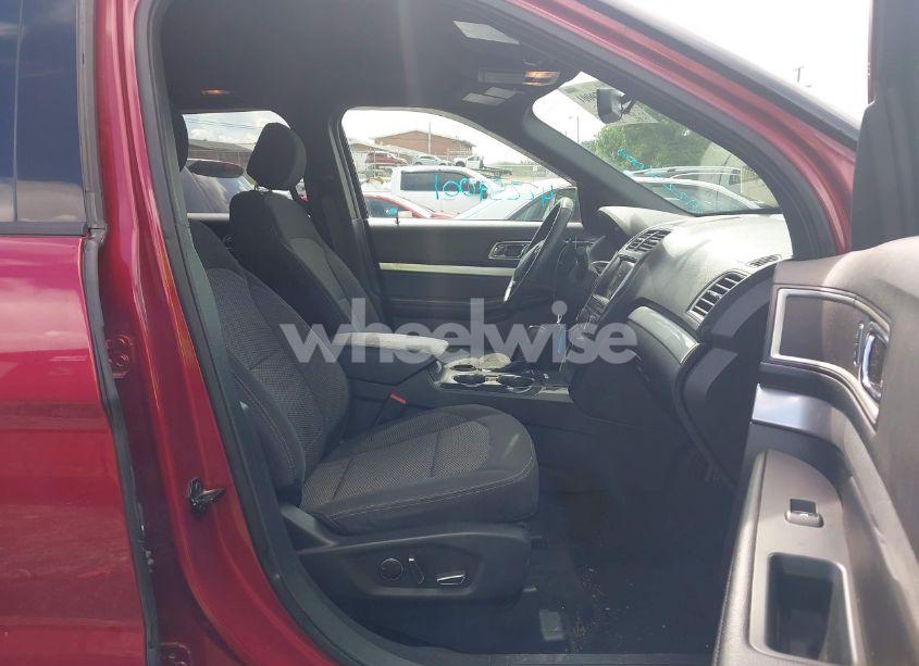 Photo 5 of 2017 Ford Explorer XLT (VIN 1FM5K7D87HGB87468)