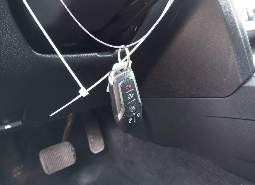 Photo 11 of 2017 Ford Explorer XLT (VIN 1FM5K7D87HGC20307)