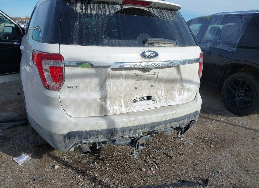 Photo 6 of 2017 Ford Explorer XLT (VIN 1FM5K7D87HGC20307)