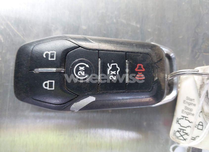 Photo 11 of 2017 Ford Explorer XLT (VIN 1FM5K7D87HGC20713)