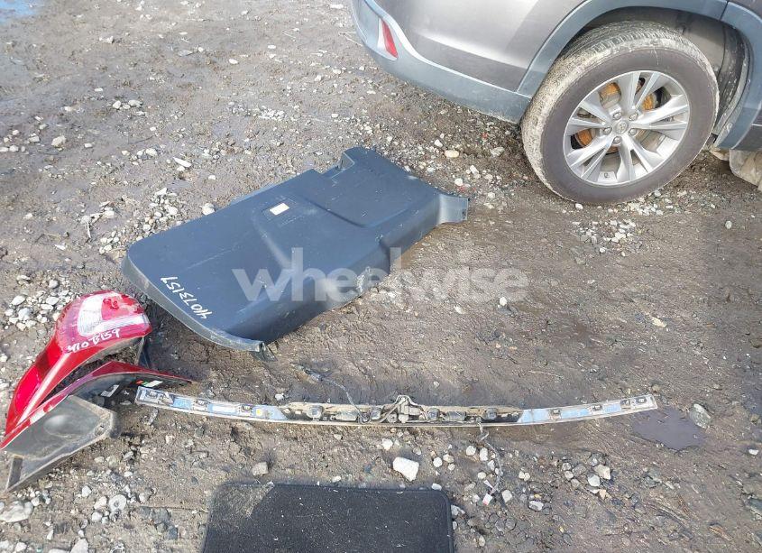 Photo 12 of 2017 Ford Explorer XLT (VIN 1FM5K7D87HGC51332)