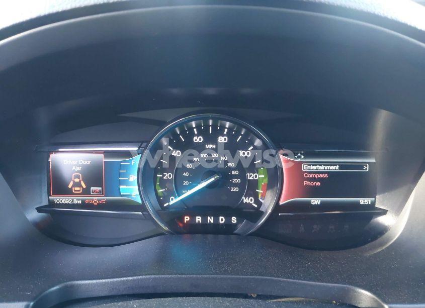 Photo 7 of 2017 Ford Explorer XLT (VIN 1FM5K7D87HGD36851)