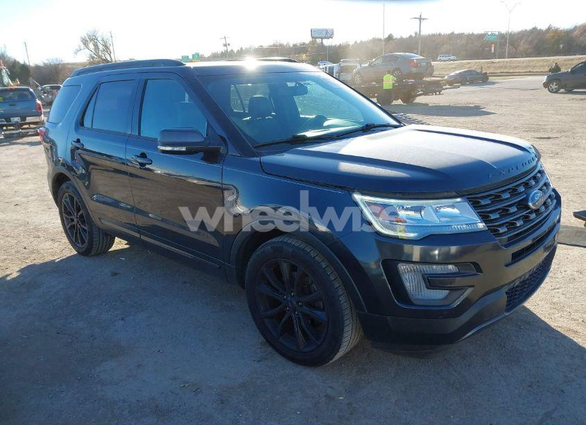 2017 Ford Explorer XLT (VIN 1FM5K7D87HGD84673) main photo