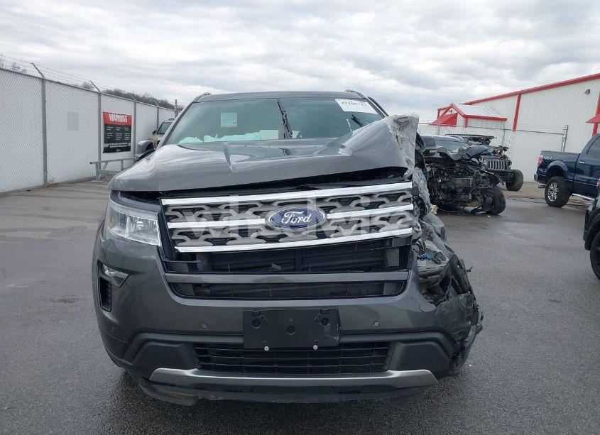 Photo 12 of 2018 Ford Explorer XLT (VIN 1FM5K7D87JGB15465)