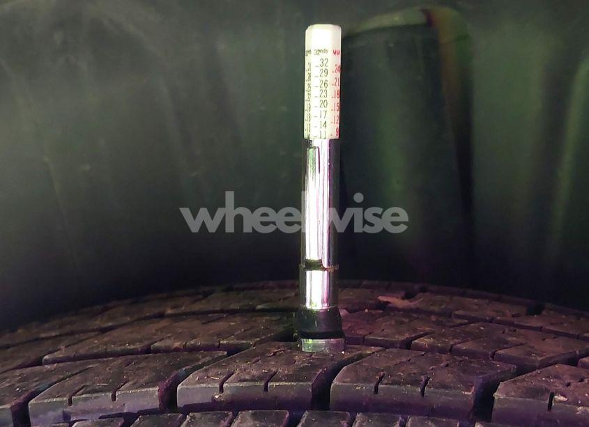 Photo 19 of 2018 Ford Explorer XLT (VIN 1FM5K7D87JGB15465)