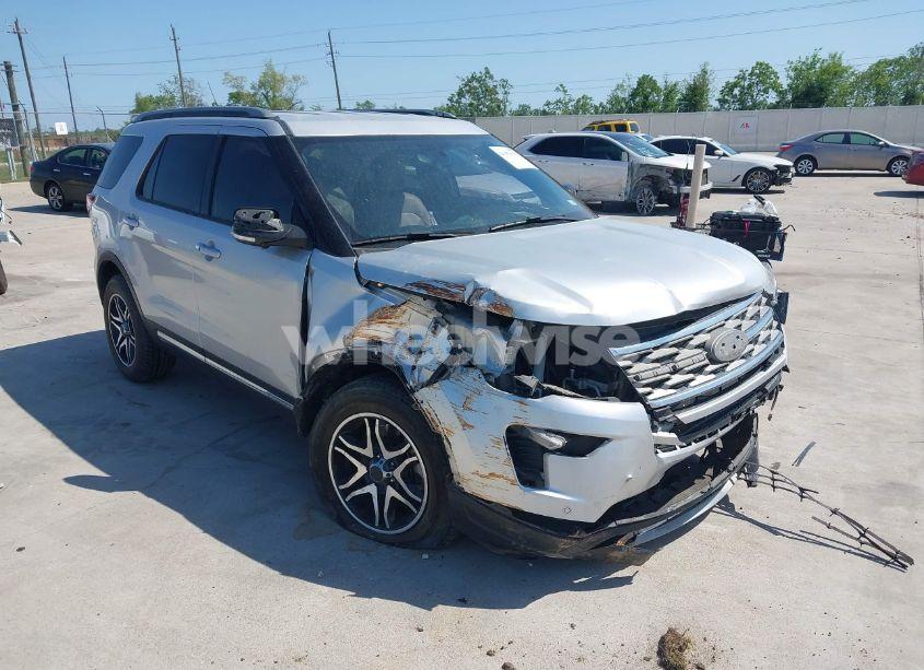 2018 Ford Explorer XLT (VIN 1FM5K7D87JGB43038) main photo
