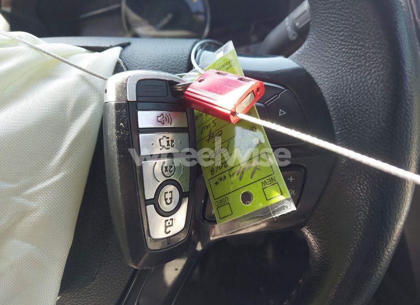 Photo 11 of 2018 Ford Explorer XLT (VIN 1FM5K7D87JGB43038)