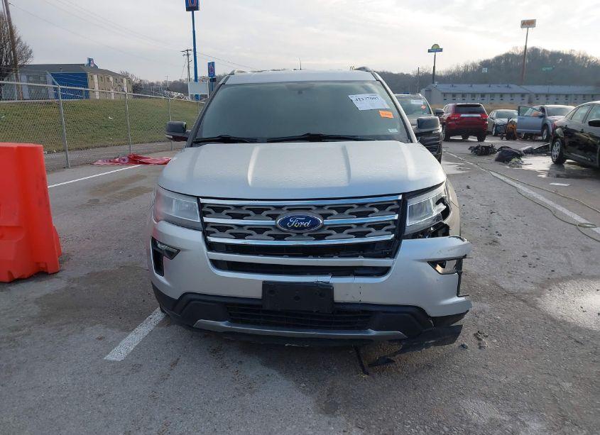 Photo 12 of 2018 Ford Explorer XLT (VIN 1FM5K7D87JGB65136)