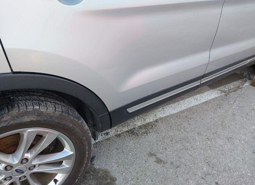 Photo 19 of 2018 Ford Explorer XLT (VIN 1FM5K7D87JGB65136)