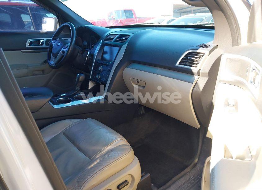Photo 5 of 2013 Ford Explorer XLT (VIN 1FM5K7D88DGA29120)