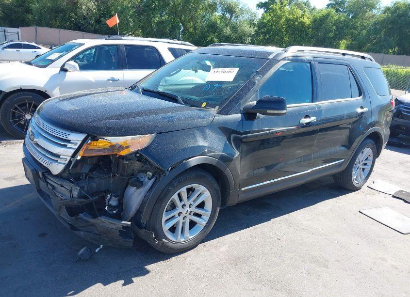 Photo 2 of 2013 Ford Explorer XLT (VIN 1FM5K7D88DGA71013)