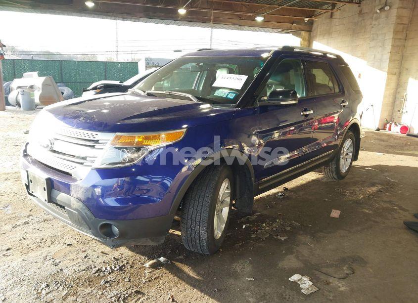 Photo 2 of 2013 Ford Explorer XLT (VIN 1FM5K7D88DGA86109)