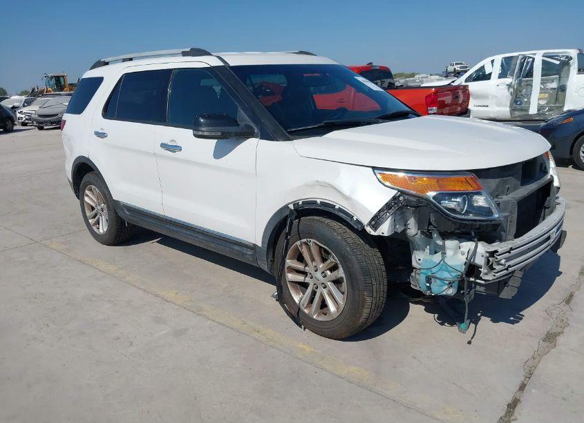 2013 Ford Explorer XLT (VIN 1FM5K7D88DGB53050) main photo