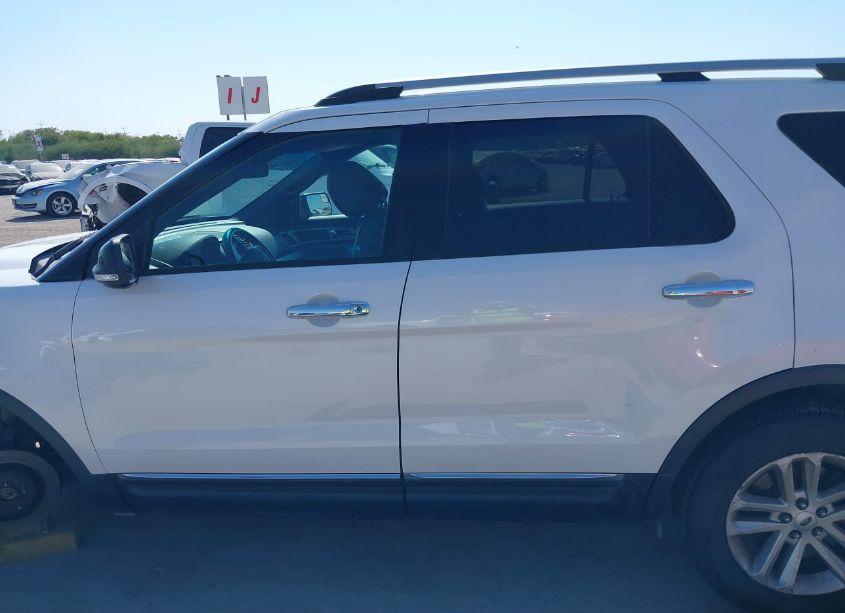 Photo 15 of 2013 Ford Explorer XLT (VIN 1FM5K7D88DGB53050)