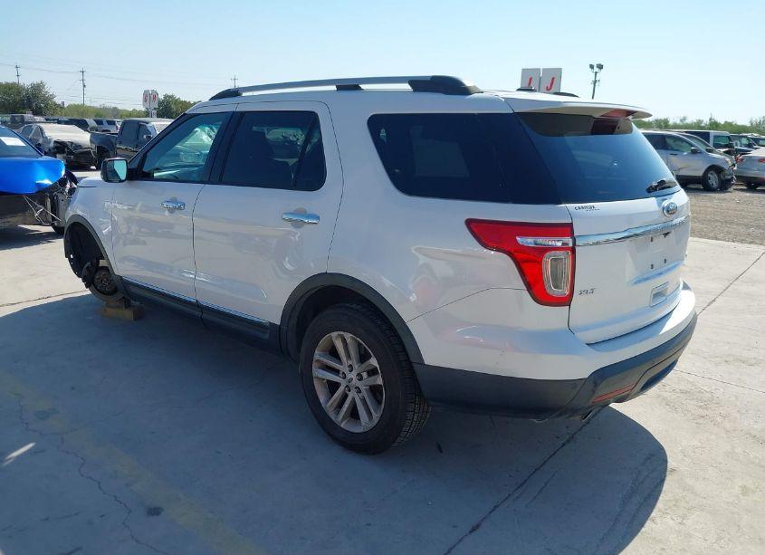 Photo 3 of 2013 Ford Explorer XLT (VIN 1FM5K7D88DGB53050)