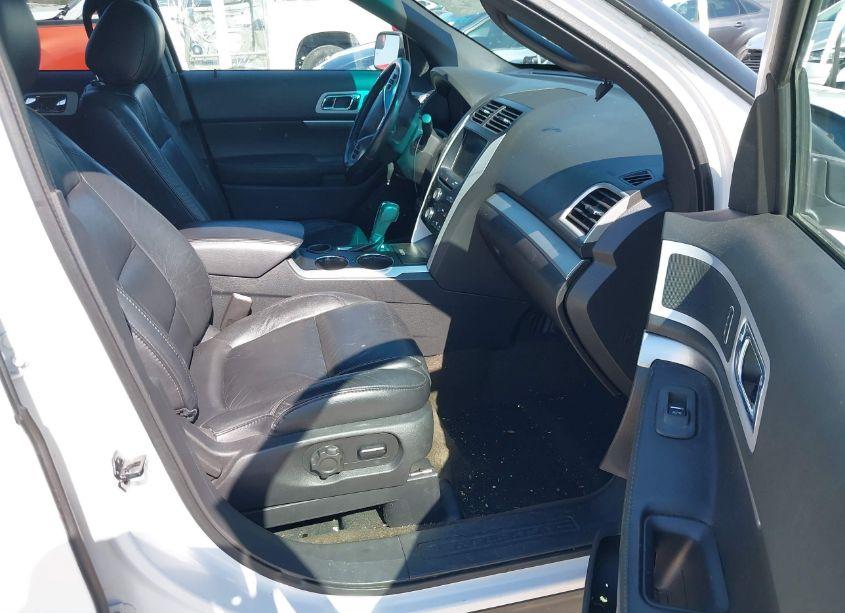 Photo 5 of 2013 Ford Explorer XLT (VIN 1FM5K7D88DGB53050)