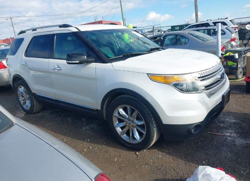 2013 Ford Explorer XLT (VIN 1FM5K7D88DGB91443) main photo