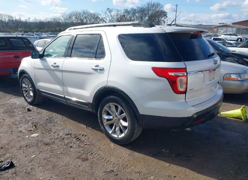 Photo 3 of 2013 Ford Explorer XLT (VIN 1FM5K7D88DGB91443)