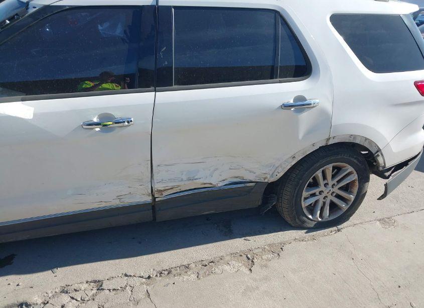 Photo 6 of 2013 Ford Explorer XLT (VIN 1FM5K7D88DGB93094)