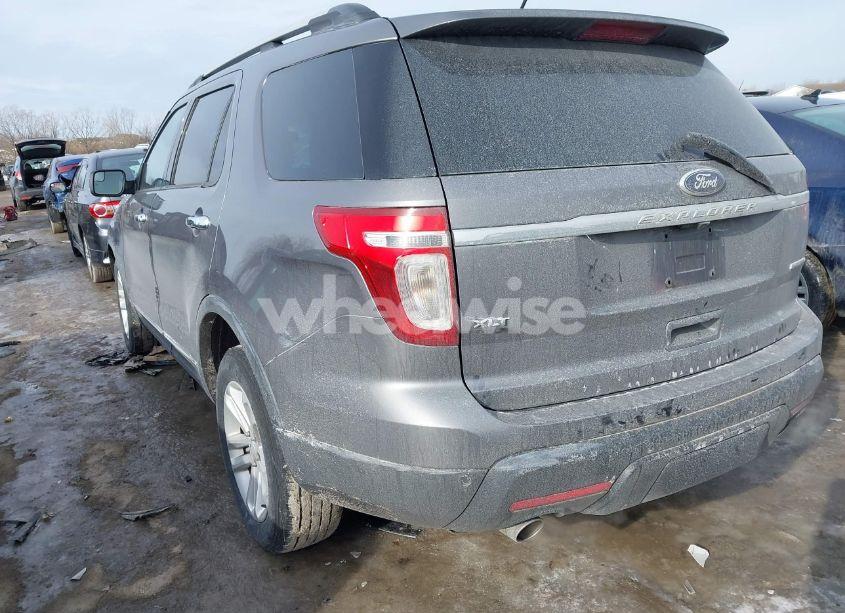 Photo 3 of 2013 Ford Explorer XLT (VIN 1FM5K7D88DGC59207)