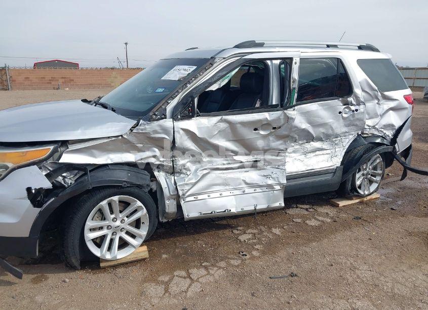 Photo 6 of 2014 Ford Explorer XLT (VIN 1FM5K7D88EGC12034)