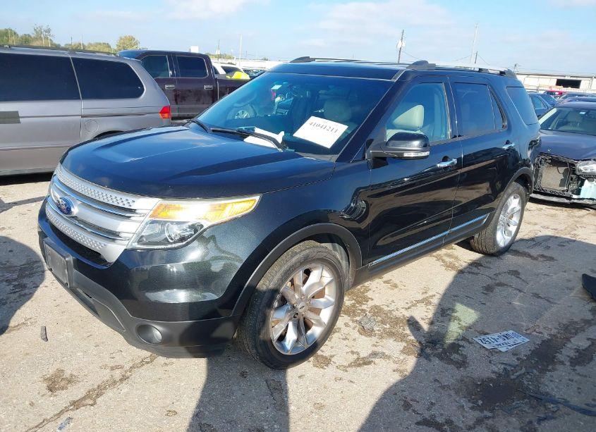 Photo 2 of 2014 Ford Explorer XLT (VIN 1FM5K7D88EGC35006)