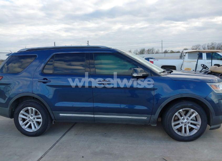 Photo 13 of 2016 Ford Explorer XLT (VIN 1FM5K7D88GGA35116)