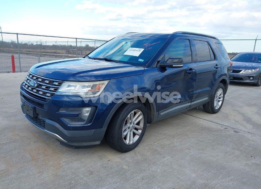 Photo 2 of 2016 Ford Explorer XLT (VIN 1FM5K7D88GGA35116)