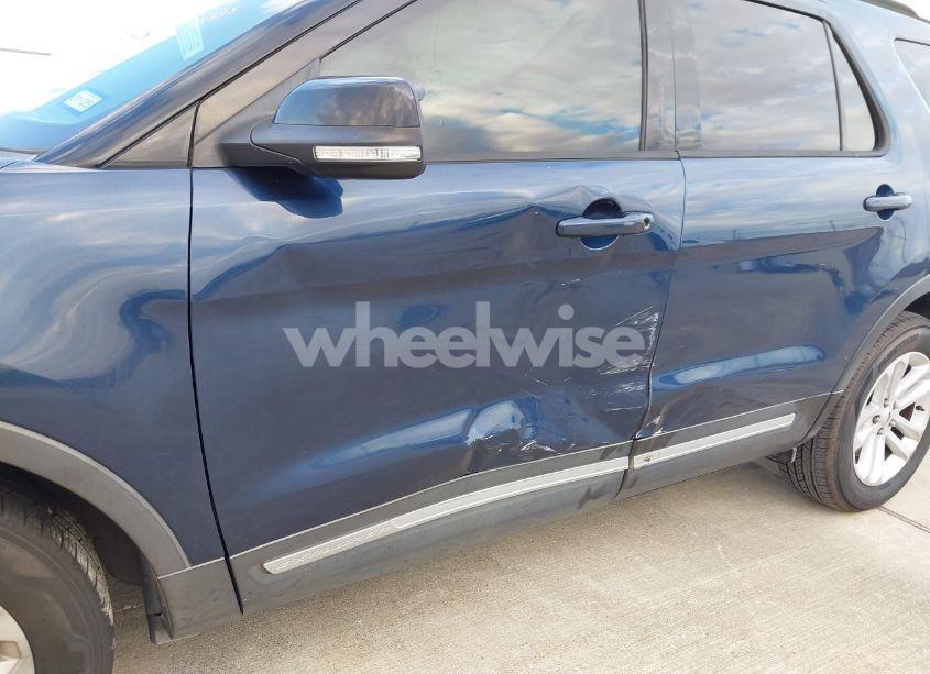 Photo 6 of 2016 Ford Explorer XLT (VIN 1FM5K7D88GGA35116)