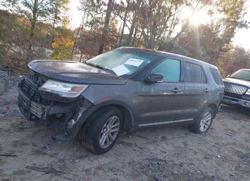 Photo 14 of 2016 Ford Explorer XLT (VIN 1FM5K7D88GGA97275)