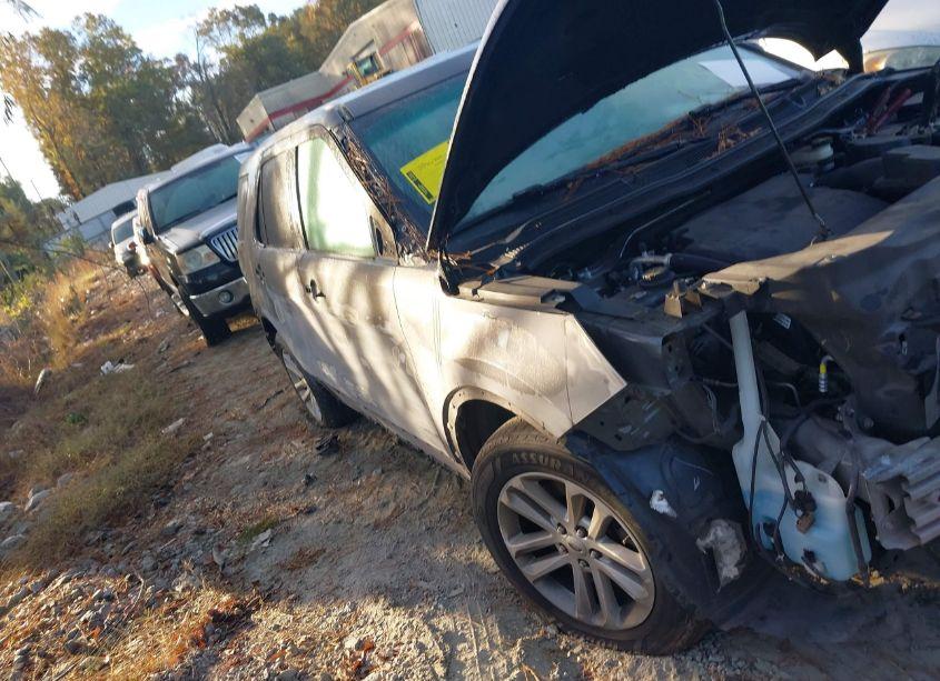 Photo 6 of 2016 Ford Explorer XLT (VIN 1FM5K7D88GGA97275)