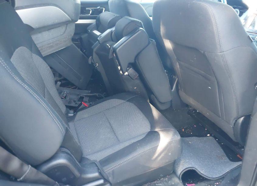 Photo 8 of 2016 Ford Explorer XLT (VIN 1FM5K7D88GGA97275)