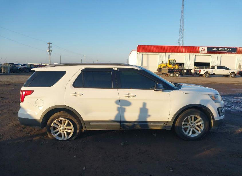 Photo 13 of 2016 Ford Explorer XLT (VIN 1FM5K7D88GGB58771)