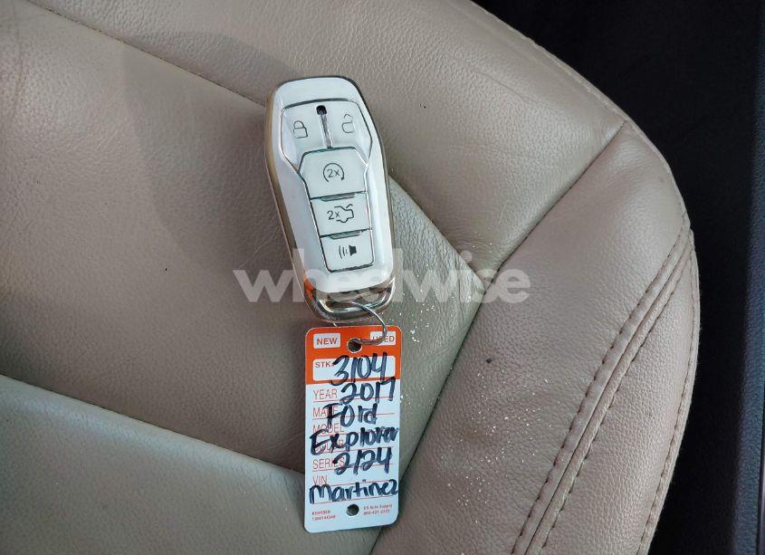 Photo 11 of 2017 Ford Explorer XLT (VIN 1FM5K7D88HGA75407)