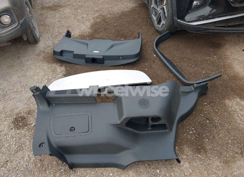 Photo 12 of 2017 Ford Explorer XLT (VIN 1FM5K7D88HGA75407)