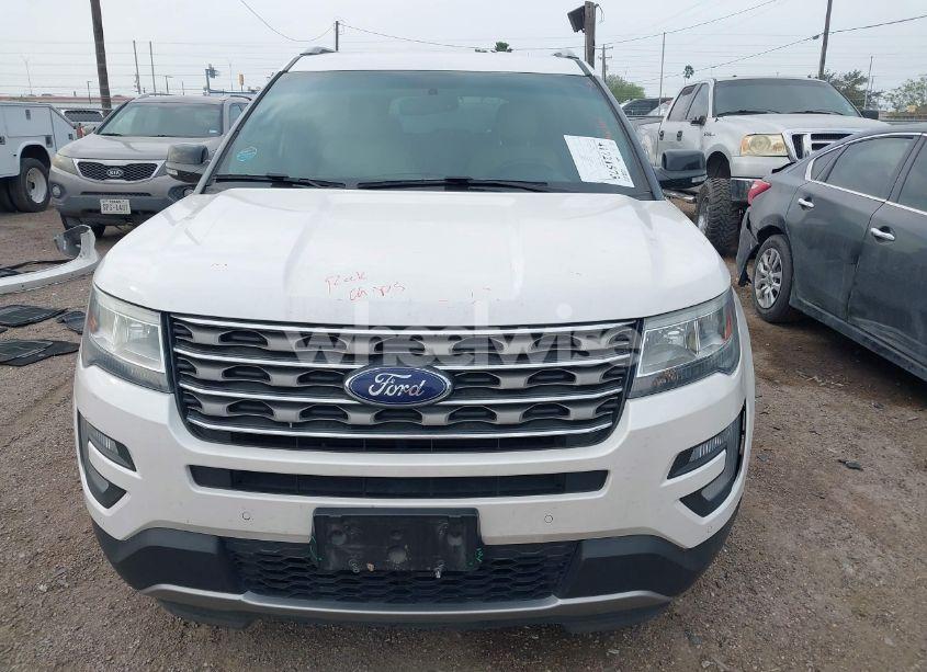 Photo 13 of 2017 Ford Explorer XLT (VIN 1FM5K7D88HGA75407)