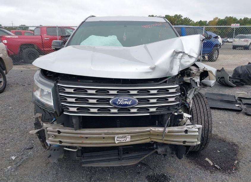 Photo 12 of 2017 Ford Explorer XLT (VIN 1FM5K7D88HGB04369)