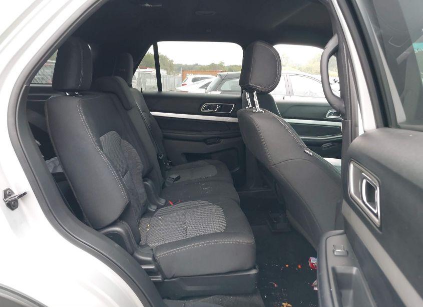 Photo 8 of 2017 Ford Explorer XLT (VIN 1FM5K7D88HGB04369)