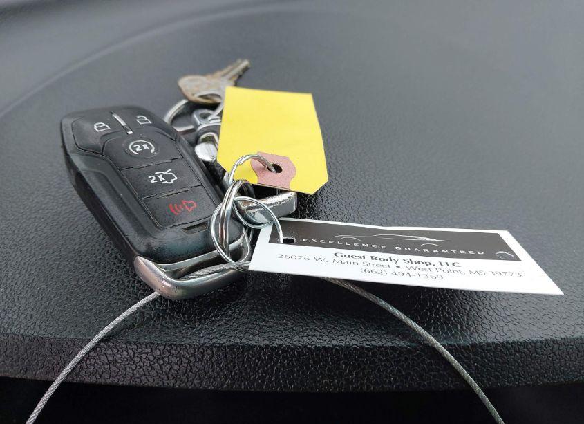 Photo 11 of 2017 Ford Explorer XLT (VIN 1FM5K7D88HGB43608)