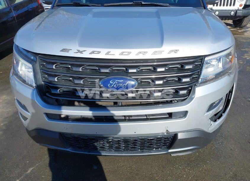 Photo 18 of 2017 Ford Explorer XLT (VIN 1FM5K7D88HGD48250)