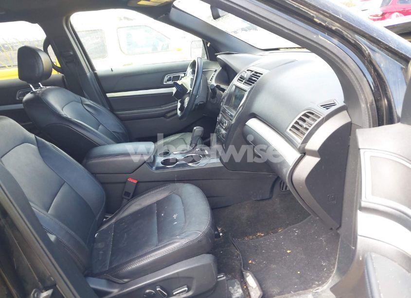 Photo 5 of 2017 Ford Explorer XLT (VIN 1FM5K7D88HGD91079)