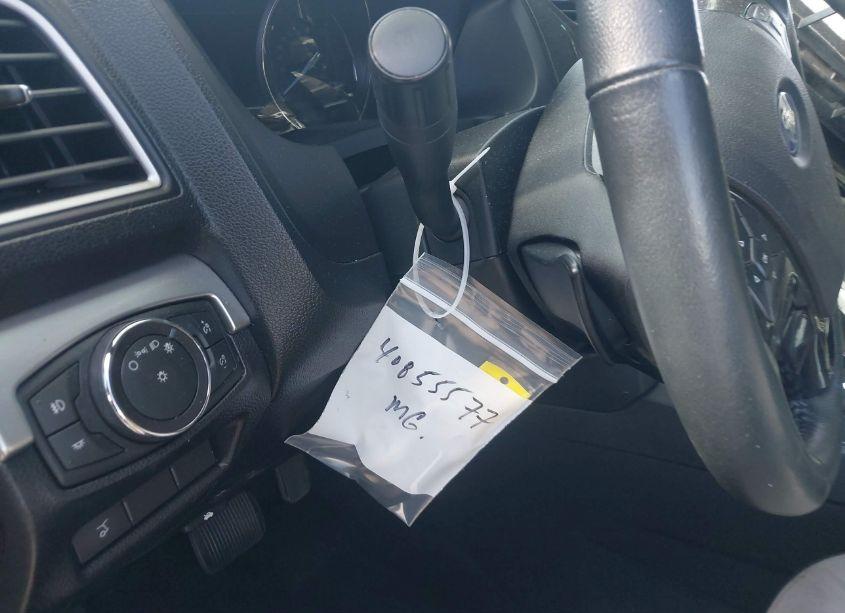 Photo 18 of 2017 Ford Explorer XLT (VIN 1FM5K7D88HGE38935)